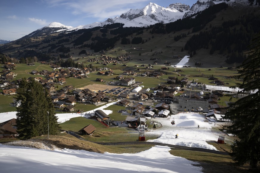 General view of the final slope before the finish area covered with artificial snow, of the Alpine Skiing FIS Ski World Cup, at Adelboden, Switzerland, Wednesday, December 28, 2022. The alpine skiing  ...