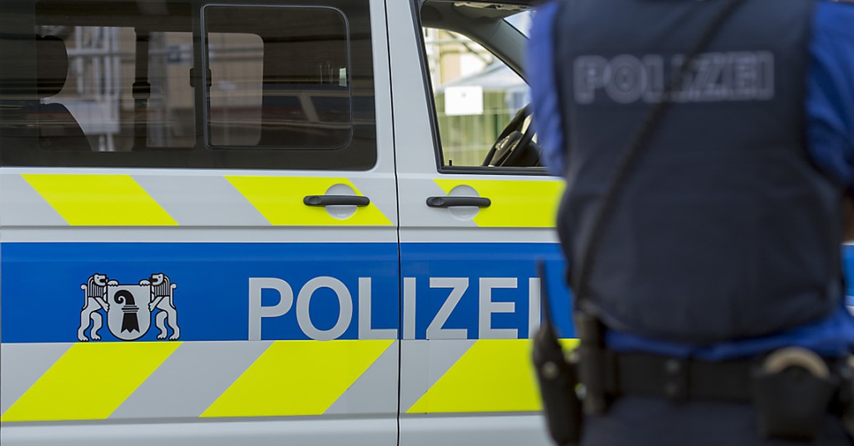 Lastwagen-f-hrt-in-Basler-Weihnachtsmarkt-und-bringt-kracht-in-St-nde