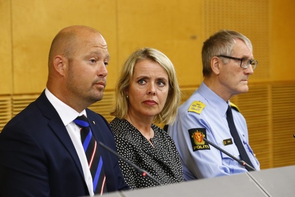 Der norwegische Justizminister Anders Amundsen, die Chefin des Geheimdienst, Benedicte Bjoernland, und Polizeichef Vidar Refcik