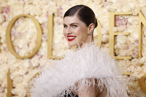 epa11809194 Alexandra Daddario arrives for the 82nd annual Golden Globe Awards ceremony at the Beverly Hilton Hotel in Beverly Hills, California, USA, 05 January 2025. Artists in various film and tele ...