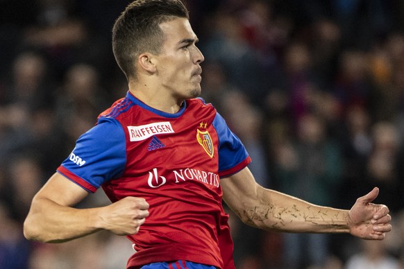 Basels Kevin Bua jubelt nach seinem Tor zum 2:0 im Fussball Meisterschaftsspiel der Super League zwischen dem FC Basel und dem FC Zuerich im Stadion St. Jakob-Park in Basel, am Mittwoch, 25. September ...