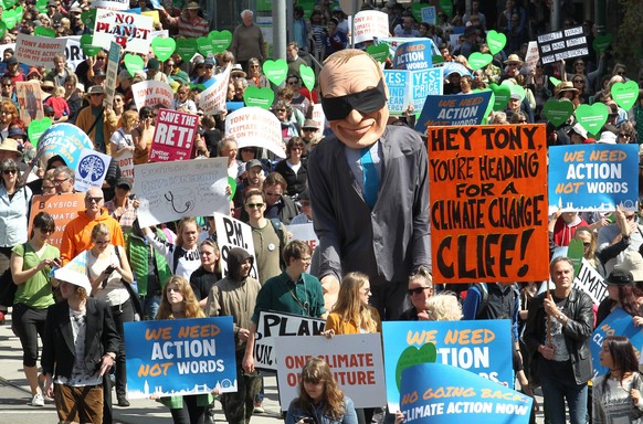 Das Feindbild der Umweltschützer in Melbourne, hier als übergrosse Puppe: Premierminister Tony Abbott.