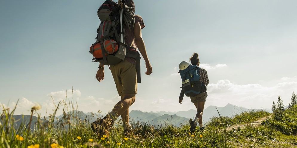 Das verlängerte Wochenende bietet Wanderfans eine erste Möglichkeit, in die Berge zu gehen.