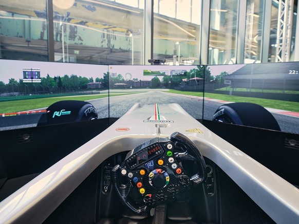 Rauszeit Action-Erlebnisse in der Schweiz Racing Unleashed Formel-1-Simulator
