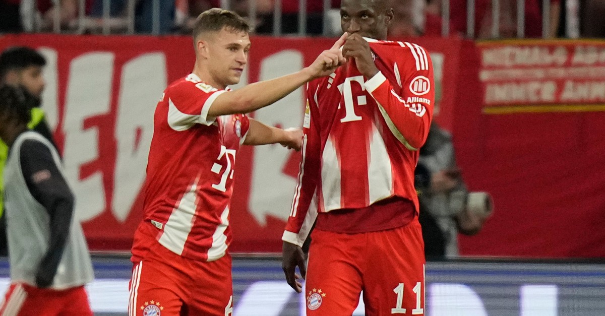 Bayerns-B-Elf-erteilt-Leverkusen-eine-Lektion-Widmer-trifft-f-r-Mainz