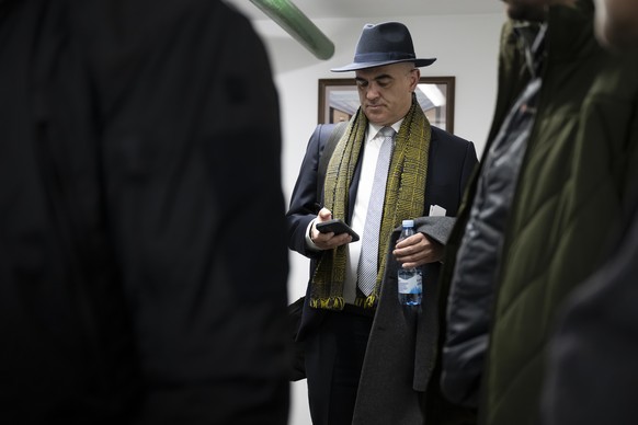 Alain Berset, President of the Swiss Confederation wait for the lift after taking refuge in a basement following a ballistic missile alert, in Kyiv, Ukraine, Saturday, November 25, 2023. Switzerland P ...