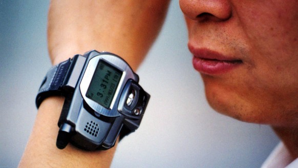 This is a watch phone, SPHWP10, producted by South Korea&#039;s Samsung Electronic Co., Friday, Mar. 26, 1998. The watch phone weight is 39g and size is 67*58*20mm., will be sale on April. (AP Photo/  ...