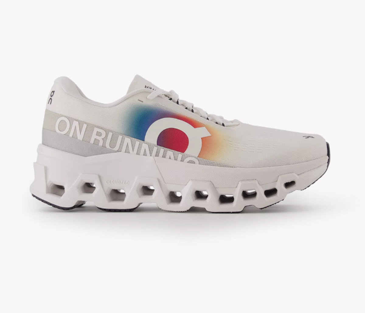 Les athlètes seront aussi équipés de la fameuse «Cloud Monster 2», qui fait les beaux jours de On chez les coureurs à pied. 249,90CHF la paire.