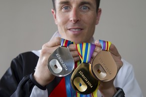 Röthlin und sein Ziel: die EM-Medaillen von 2014.