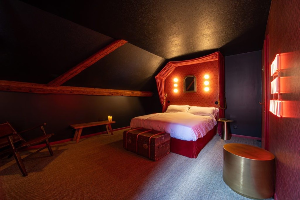 Rauszeit neue Hotels Schweiz 2023 Medieval Lodge St-Ursanne