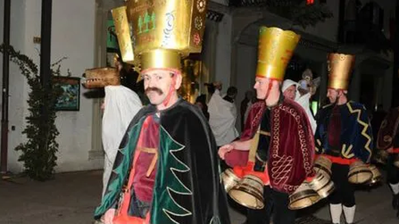 Silvesterklaus und Schnappesel Wald Brauchtum