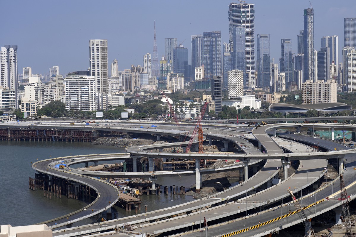 A view of the ongoing coastal road project in Mumbai, India, Thursday, Feb. 1, 2024. India?s finance minister unveiled Thursday a short-term budget to meet government expenditures until national elect ...