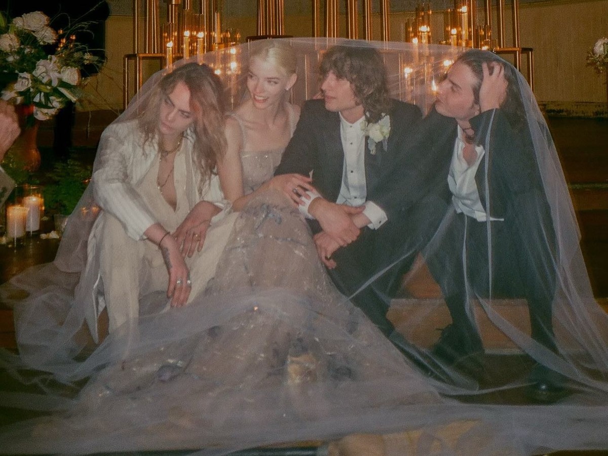 Parmi les invités, il y avait Cara Delevingne.