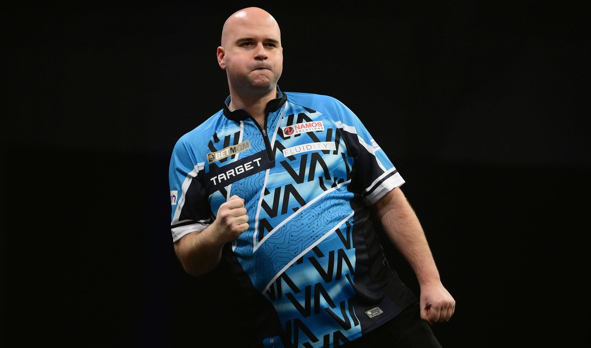 BetMGM Premier League Darts, Exeter, UK - 27 Feb 2025 Rob Cross celebrates the winning a leg during the 2025 BetMGM Premier League Darts at Westpoint Area on February 27, 2025 in Exeter, Devon. Exeter ...
