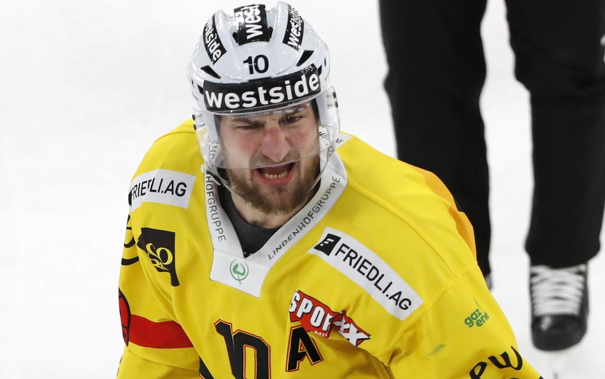 Berns Tristan Scherwey im Eishockey Meisterschaftsspiel der National League zwischen dem EHC Biel und dem SC Bern, am Montag, 15. Maerz 2021, in der Tissot Arena in Biel. (KEYSTONE/Peter Klaunzer)