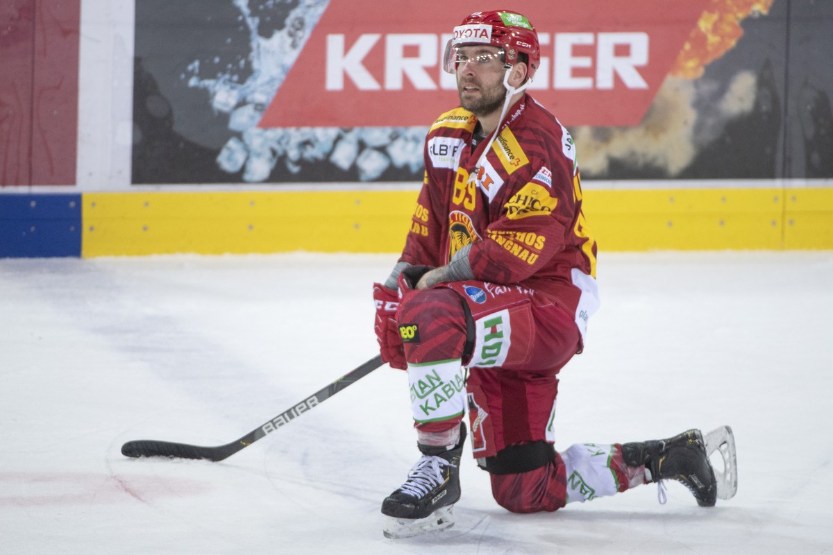 Tigers, Chris DiDomenico, geschlagen, nach dem Meisterschaftsspiel der National League, zwischen den SCL Tigers und den ZSC Lions, am Samstag 15. Februar 2020 im Ilfisstadion in Langnau. (KEYSTONE /Ma ...