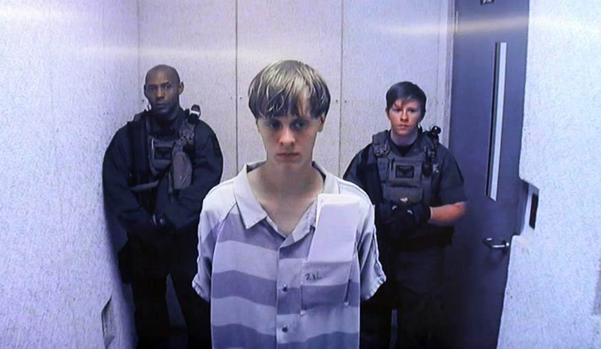 epa05621082 (FILE) A file picture dated 19 June 2015 shows suspect Dylann Roof (C) appears via video link at a bond hearing in court in North Charleston, South Carolina, USA. On 07 November 2016 in Ch ...