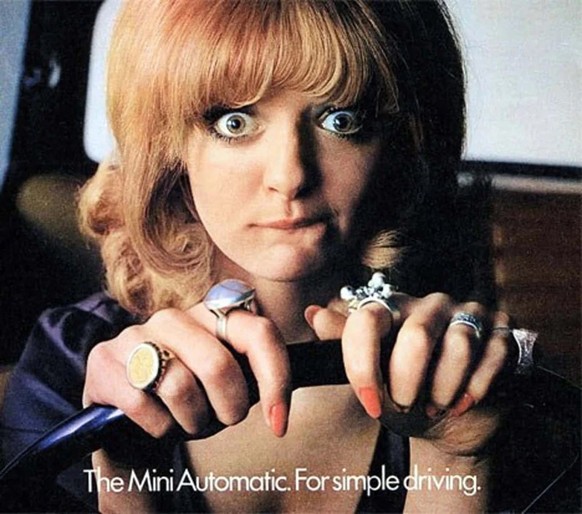 Sexistische vintage Werbung 
https://www.reddit.com/media?url=https%3A%2F%2Fpreview.redd.it%2Frwqk3aqdu9191.png%3Fwidth%3D1080%26crop%3Dsmart%26auto%3Dwebp%26s%3D92f8ed78c31d41fbdc67e56f98ce7989e534f1 ...