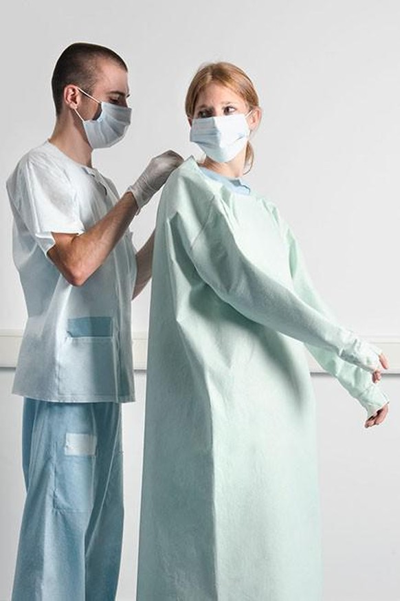 Biologisch abbaubare Medizinkleidung des Schweizer Designers Benjamin Bichsel