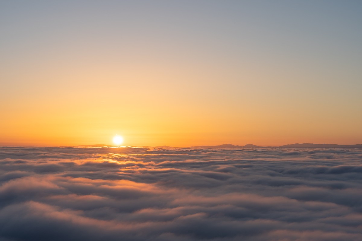 Nebelmeer im Sonnenuntergang vom Gurten