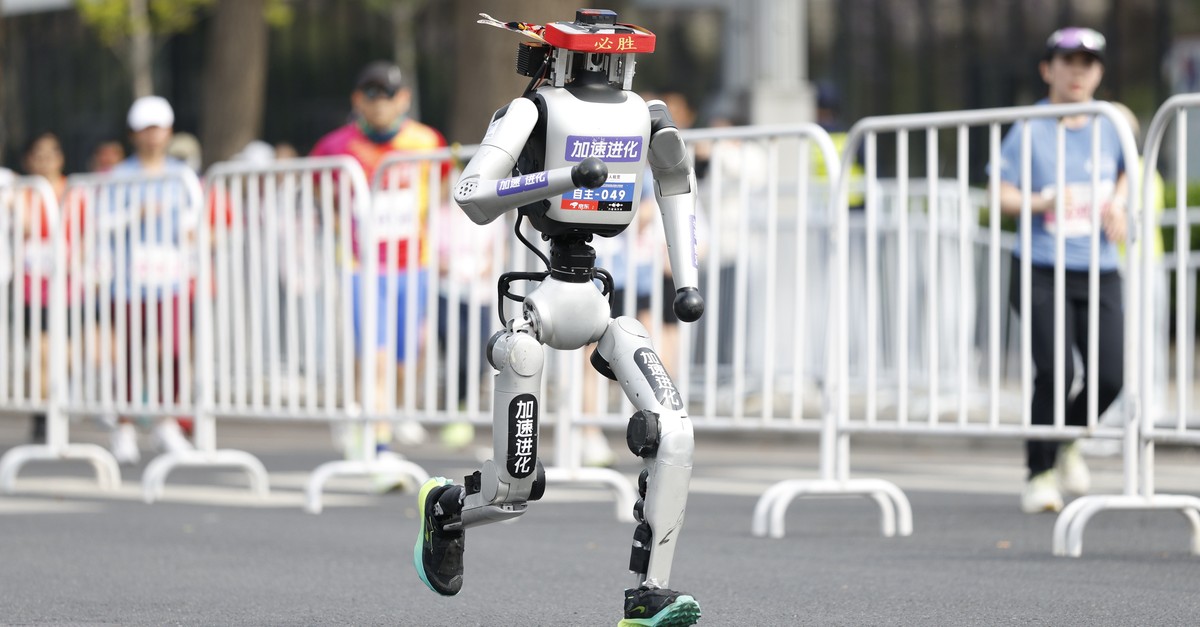 Bei Peking-Halbmarathon: Roboter laufen erstmals schneller als Menschen