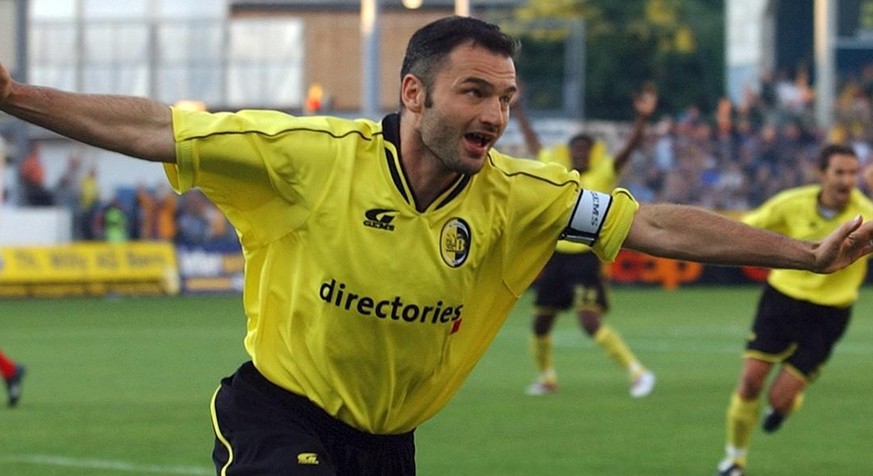 Berne&#039;s Stephane Chapuisat jubilates after his goal to score the 1:0 in a soccer match of the first qualifying round to the Champions League opposing Young Boys Berne to Red Star Belgrade, in Zur ...