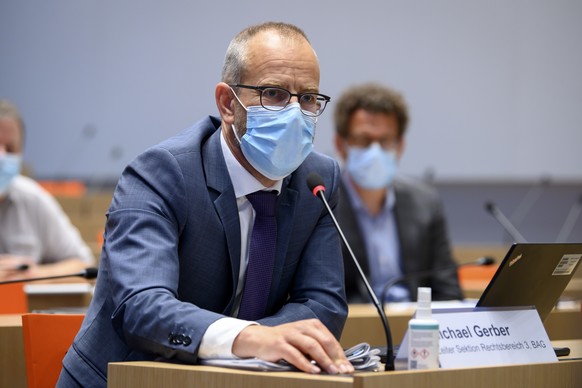 Michael Gerber, Leiter Sektion Rechtsbereich 3, BAG, spricht waehrend einer Medienkonferenz ueber die neusten Entscheide des Bundesrates zur Coronavirus-Pandemie, am Mittwoch, 23. Juni 2021, in Bern.  ...