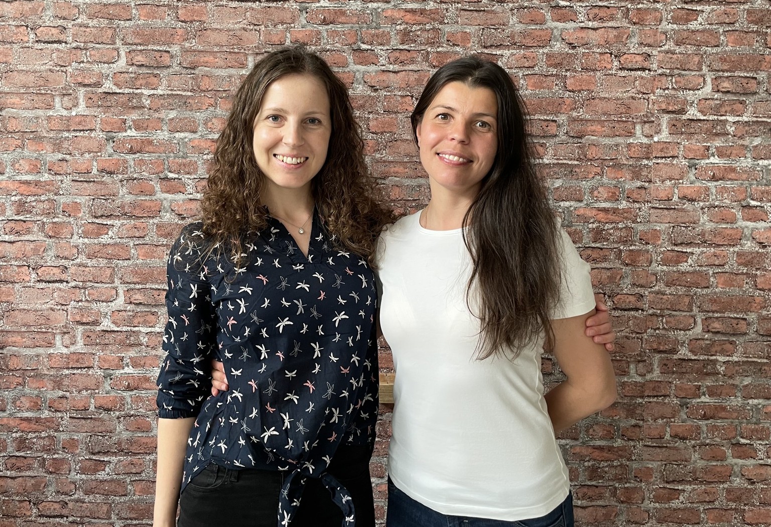Eugenia Senik und ihre Schwester in Basel