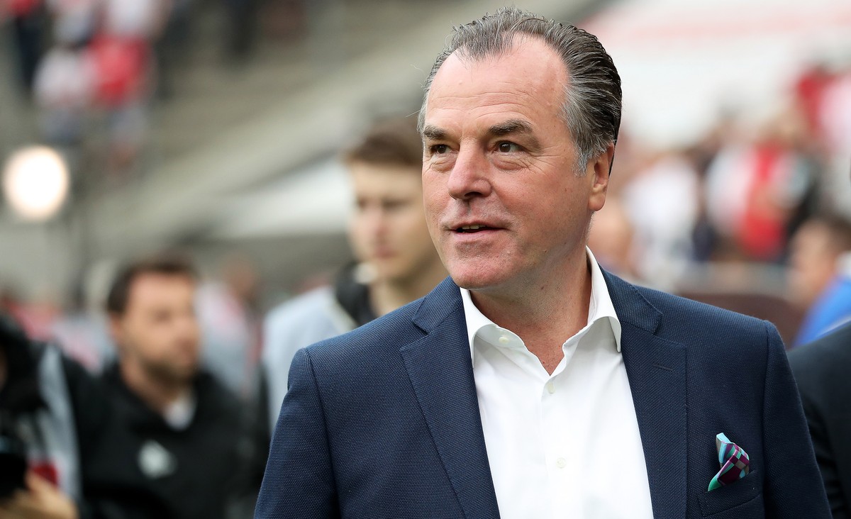 epa08517937 (FILE) - Schalke's chairman of the board Clemens Toennies before the German Bundesliga soccer match between FC Cologne and FC Schalke 04 in Cologne, Germany, 22 April 2018 (reissued 3 ...