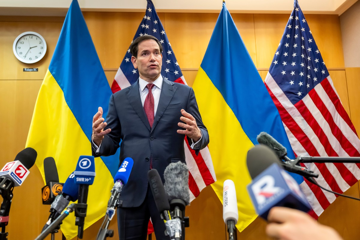 U.S. Secretary of State Marco Rubio talks to the press at the U.S. Mission to International Organizations in Geneva, Switzerland, Sunday, Nov. 23, 2025. (Martial Trezzini/Keystone via AP)
Switzerland  ...