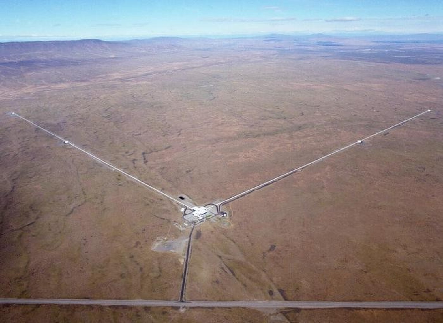LIGO detector in Hanford, Washington. The second detector is located in Livingston, Louisiana.
