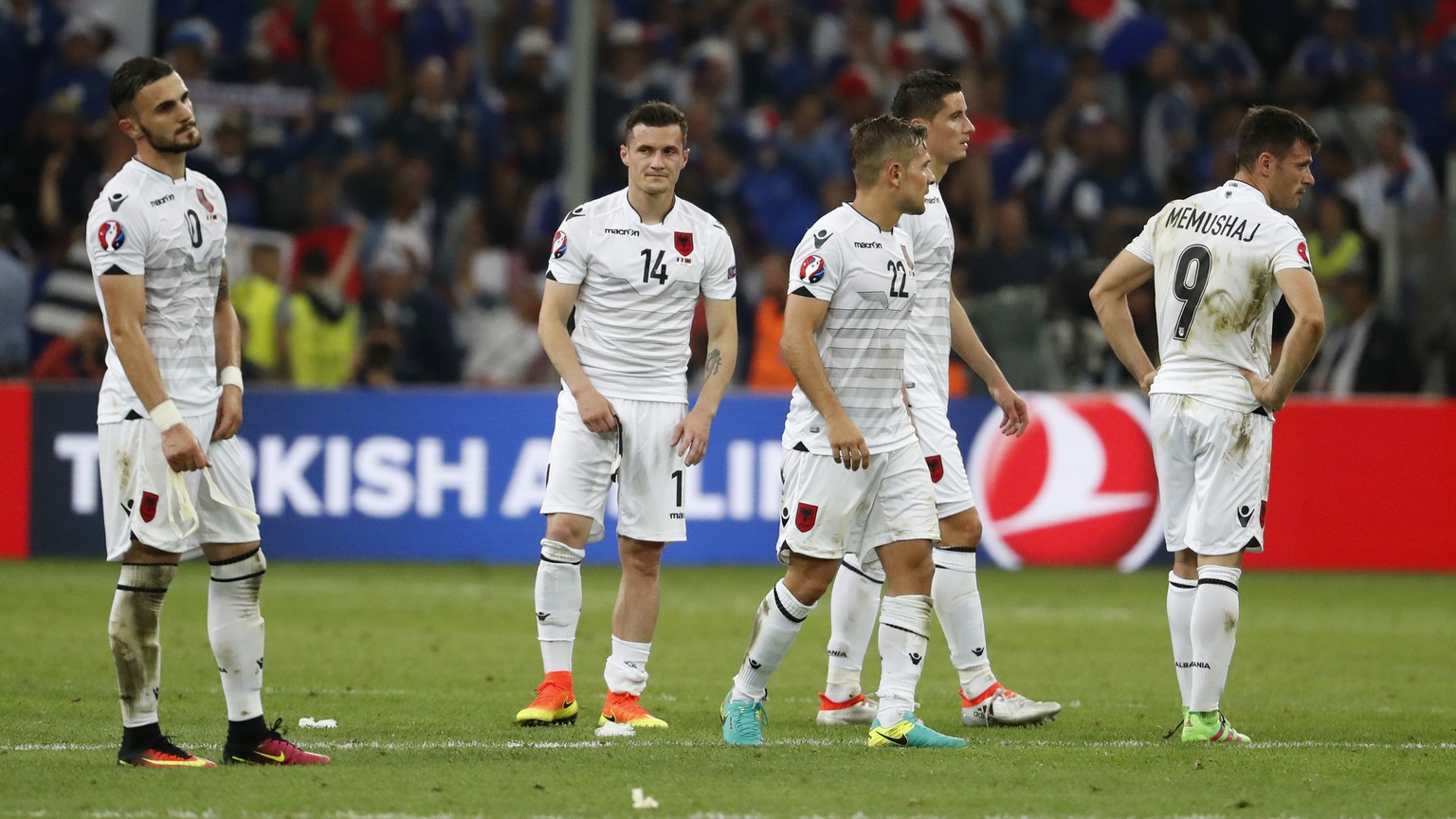 Wie bitter: Albanien verliert gegen Frankreich erst in der 90. Minute.