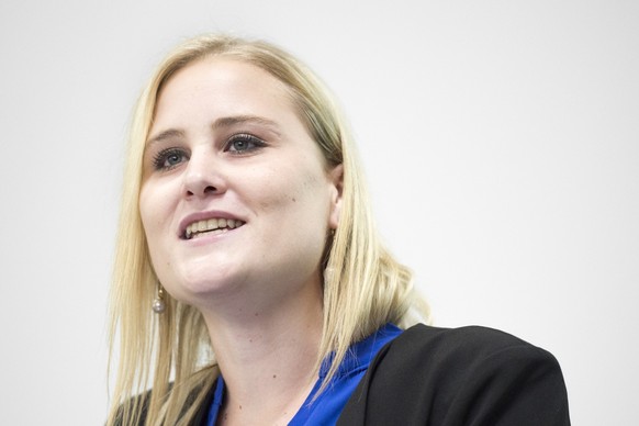 Kantonalparteipraesidentin Monika Simmler spricht am Parteitag der SP des Kantons St. Gallen, am Samstag, 9. Mai 2015, in St. Gallen. (KEYSTONE/Gian Ehrenzeller)