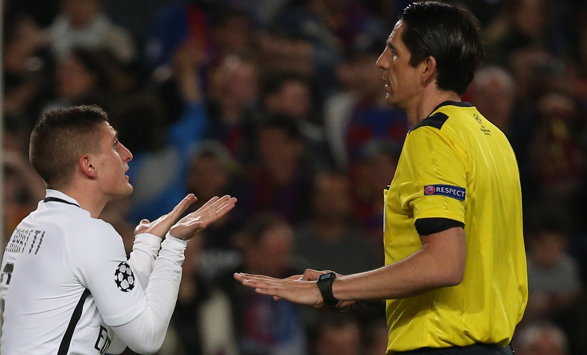 Football Soccer - Barcelona v Paris St Germain - UEFA Champions League Round of 16 Second Leg - The Nou Camp, Barcelona, Spain - 8/3/17 Paris Saint-Germain's Marco Verratti gestures to referee De ...
