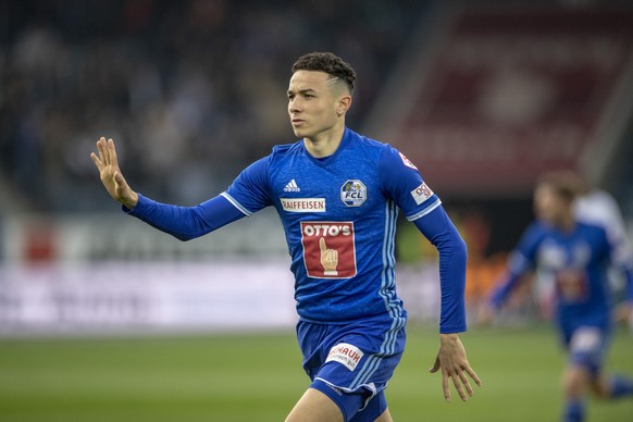 Ruben Vargas von Luzern feiert sein Tor zum 1:0 beim Super League Meisterschaftsspiel zwischen dem FC Luzern und dem FC Zuerich vom Mittwoch, 19. Mai 2019 in Luzern. (KEYSTONE/Urs Flueeler)