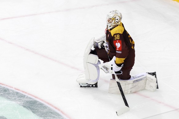 Geneve-Servette&#039;s goaltender Jussi Olkinuora reacts, during the Champions Hockey League semifinal game between Switzerland&#039;s Geneve-Servette HC and Finland&#039;s Lukko Rauma, at the ice sta ...