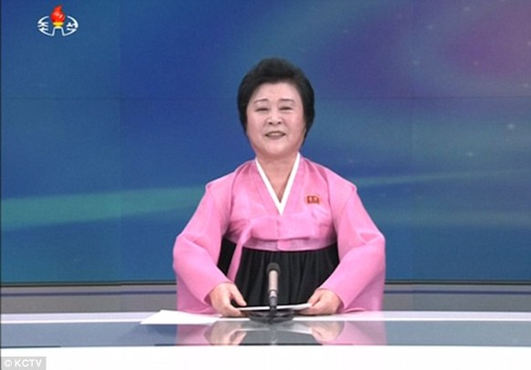 Frühere CNN-Moderatorin präsentiert für Trump-TV die «Real News»
Die Trump-Version der Nordkoreanischen Ri Chun-Hee?