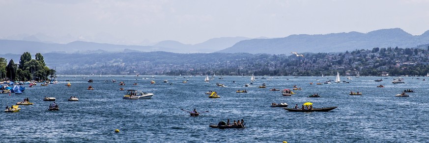 Kein Wunder kam es zu Überschwemmungen: Der Zürichsee fasst 3.9km³ Wasser – noch etwas mehr ging in den letzten sechs Tagen über der Schweiz nieder.