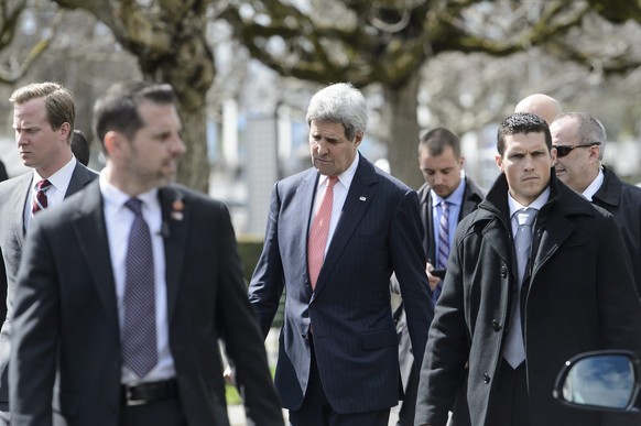 Kerry mit Entourage bei einer Pause der Atomgespräche in Lausanne.