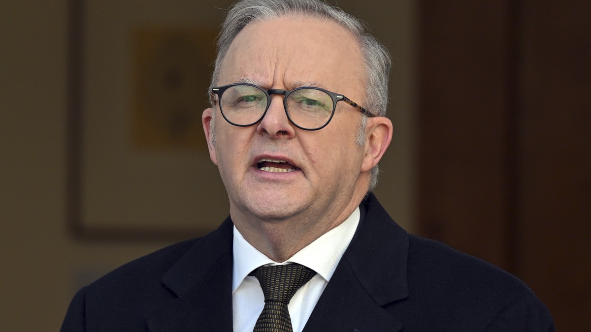 Australian Prime Minister Anthony Albanese announces that Australia will recognize a Palestinian state at a press conference in Canberra, Monday, Aug. 11, 2025. (Mick Tsikas/AAP Image via AP)
Australi ...