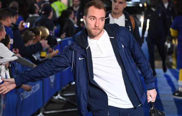 epa07402107 Tottenham Hotspur&#039;s Christian Eriksen arrives to the stadium before the English Premier League soccer match between Chelsea FC and Tottenham Hotspurs at Stamford Bridge in London, Bri ...