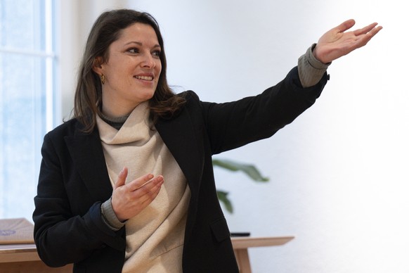 Co-Praesidentin Mattea Meyer, SP-ZH, spricht beim Jahresauftakt-Apero der SP Schweiz, am Montag, 6. Januar 2025, in Bern. (KEYSTONE/Peter Schneider)