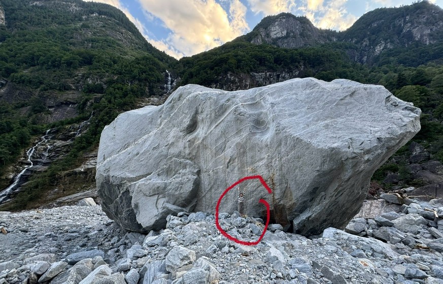 Bavonatal, nach Murgang im Sommer 2024, massiver Fels bei Fontana.