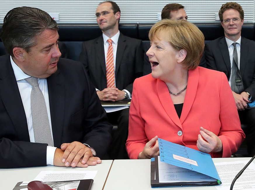 Ein Bild, das die Machtverhältnisse klar ausdrückt: Angela Merkel und Sigmar Gabriel.