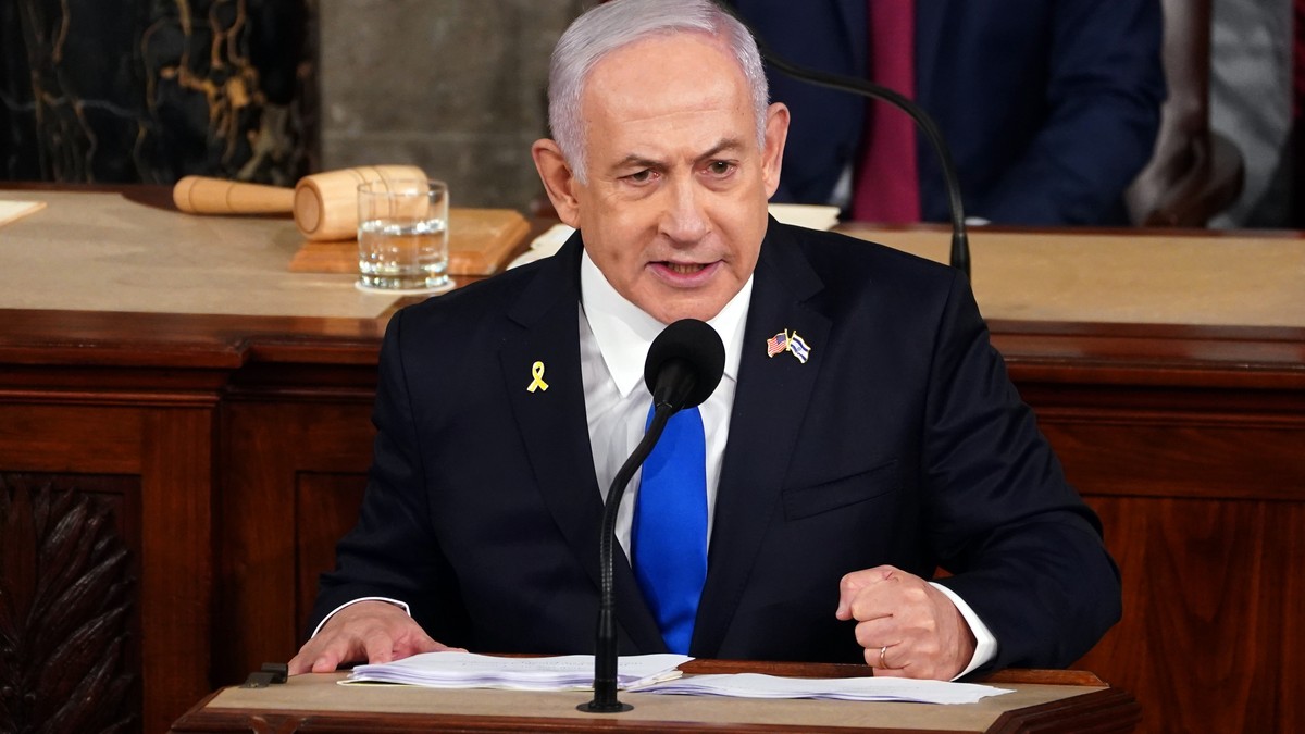 epaselect epa11494581 Prime Minister of Israel Benjamin Netanyahu delivers an address to a joint meeting of Congress in the chamber of the US House of Representatives on Capitol Hill in Washington, DC ...