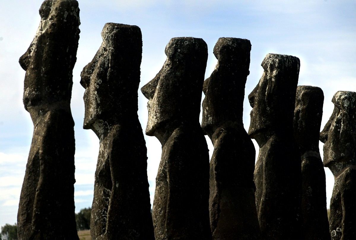 A view of "Moai" statues in Ahu Akivi, on Easter Island, 4,000 km (2486 miles) west of Santiago, in this photo taken October 31, 2003. The ancient Polynesian Rapa Nui people who populated Ea ...