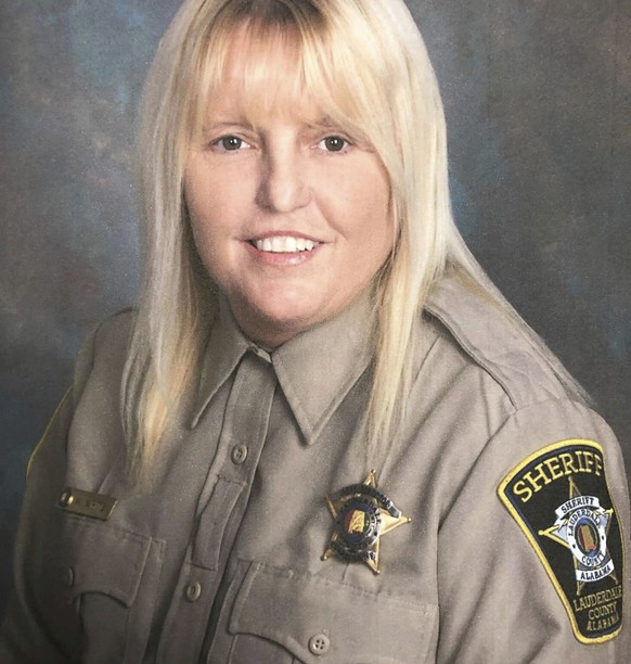 This photo provided by Lauderdale County Sheriff&#039;s Office shows Assistant Director of Corrections Vicki White. The Lauderdale County Sheriff