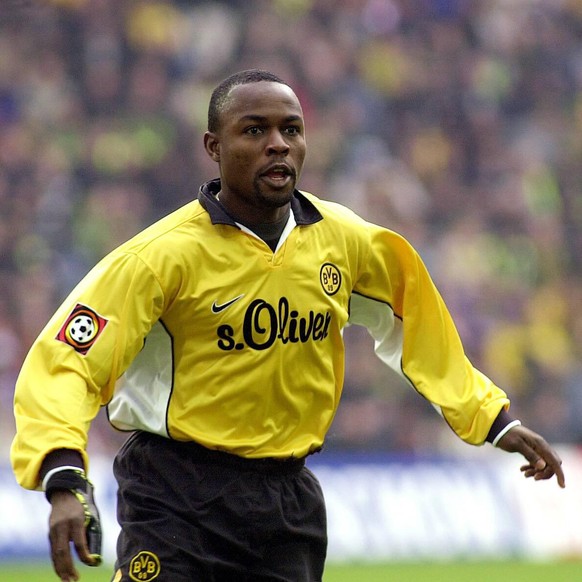 Bildnummer: 00192870 Datum: 01.04.2000 Copyright: imago/Kulich/DKA
Victor Ikpeba (Dortmund); Viktor, quer, Saison 1999/2000, BVB Borussia Dortmund Dortmund Westfalenstadion Fu