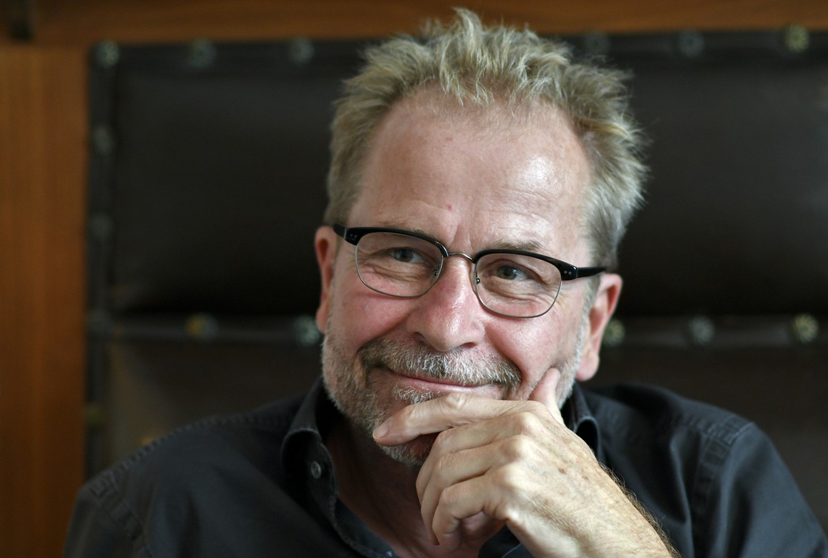 ABD0011_20160901 - WIEN - ÖSTERREICH: Regisseur Ulrich Seidl am Samstag, 27. August 2016, während eines Interviews mit der Austria Presse Agentur (APA) in Wien. Seidls neuer Dokumentarfilm "Safar ...