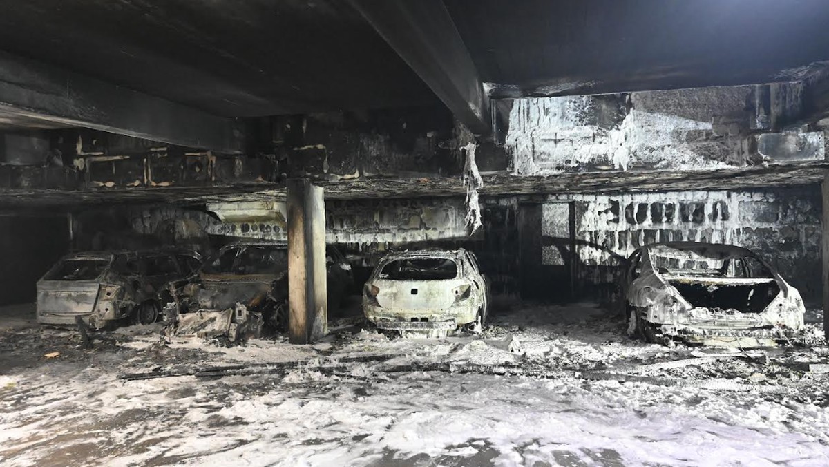 Neuhausen-am-Rheinfall-4-Autos-bei-Brand-in-Tiefgarage-zerst-rt